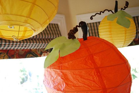 fall ideas and recipes Pumpkin Lanterns, Lantern Pumpkins, Printable Classroom Decor, Easy Fall Crafts, Chinese Lantern, Classroom Decor Themes, Stenciled Floor, Door Decorations Classroom, Diy Classroom