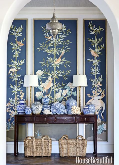 Renter-Friendly Ideas for Using Removable Wallpaper | Apartment Therapy Chinoiserie Panels, Blue And White Wallpaper, Blue White Decor, Dekorasi Kamar Tidur, Foyer Decorating, Framed Wallpaper, Chinoiserie Chic, Wallpaper Bts, Natural Home Decor