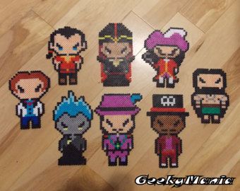 Hama Disney, Perler Beads Ideas, Dr Facilier, Perler Designs, Kawaii Cross Stitch, 3d Perler Bead, Tiny Cross Stitch, Art Perle, Perler Art