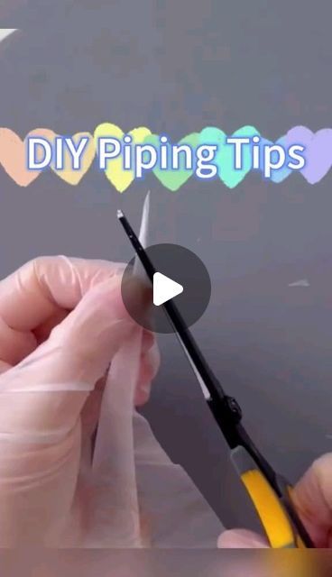 Tipless Piping Bags Tutorial, Diy Icing Piping Bag, Diy Piping Bag Tips, Diy Piping Bag, Icing Piping Techniques, Icing Patterns, Diy Icing, Cupcake Piping, Cake Tips