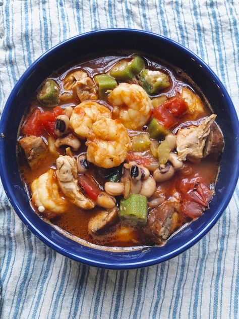 Okra Gumbo, Black Eyed Peas Recipe, Black Eyed Pea, Comfort Soup Recipes, Sausage Gumbo, Okra Recipes, Cajun Dishes, Seafood Gumbo, Gumbo Recipe