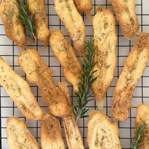 Feeding Starter, The Pantry Mama, Sourdough Discard Crackers, Discard Crackers, Pantry Mama, Sourdough Crackers, Baked Items, Easy Bruschetta, Bread Sourdough