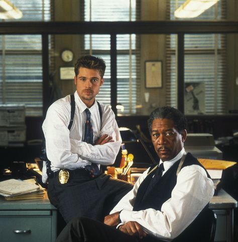 "Se7en" promo still, 1995.  L to R: Brad Pitt, Morgan Freeman. Seven Brad Pitt, Best Psychological Thriller Movies, Seven 1995, Se7en 1995, Film Seven, براد بيت, Psychological Thriller Movies, Thelma Et Louise, Seven Movie