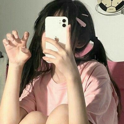 Uzzlang Girl, Cute Poses, Cute Selfie Ideas, Selfie Poses, Grunge Aesthetic, Girl Icons, Girl Face, Ulzzang Girl