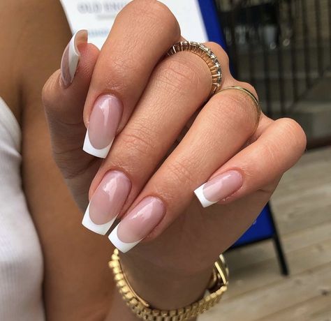 Nails Acrylic Natural, Medium Coffin Nails, Nails Medium Coffin, Nails Press Ons, French Tip Press On Nails, Medium Coffin, Press On Nails Medium, White French Tip, Minimal Nails