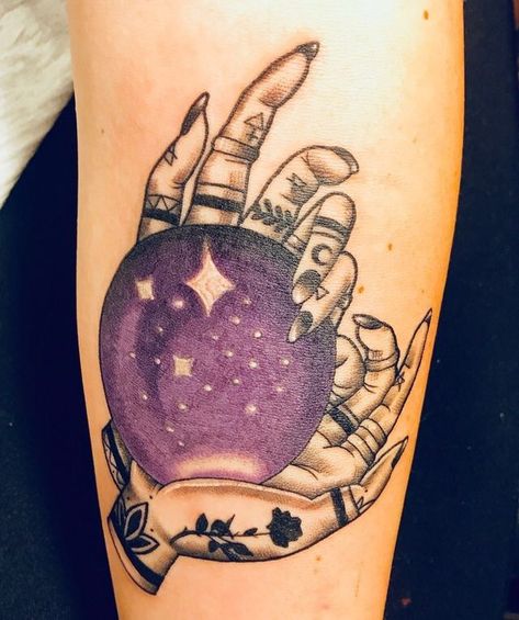 Crystal Ball Tattoo, Ball Tattoo, Tattoo On Hand, Small Tattoos With Meaning, Witch Tattoo, Muster Tattoos, Harry Potter Tattoos, Small Tattoos Simple, Disney Tattoo