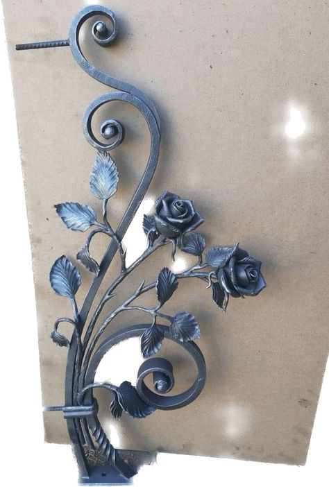 Wrought Iron Accessories, Inspirational Sculpture, Wrought Iron Wall Art, Steel Railing Design, Metal Roses, Grill Gate Design, Wrought Iron Design, Tin Flowers, Blacksmith Projects