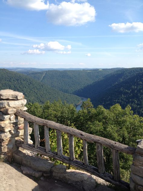 Cooper's Rock Overlook, Morgantown WV America Photo, Morgantown Wv, Saint Vincent And The Grenadines, Virginia City, Vacation Goals, Saint Kitts And Nevis, Virginia Homes, Places Of Interest, Antigua And Barbuda