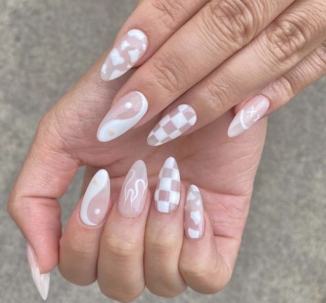 Spring Nails 2023, Nail 2023, Nails Acrylic Coffin, Nail Looks, Edgy Nails, Colorful Nails, Simple Acrylic Nails, Acrylic Coffin, Almond Acrylic Nails