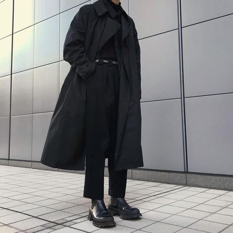 Layering Outfits Street Style, E Boy Outfits, Outfit Cowok, Layering Outfits Fall, Korean Street Fashion Men, Vintage Style Outfits Retro, Mens Outfit Inspiration, Minimal Outfit, Stylish Mens Outfits