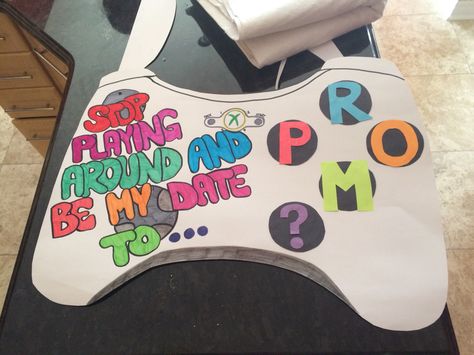 Promposals Prom, Cute Promposal Ideas, Cute Promposal, Creative Prom Proposal Ideas, Sadies Proposal, Prom Invites, Cute Promposals, Prom Captions, Promposal Ideas