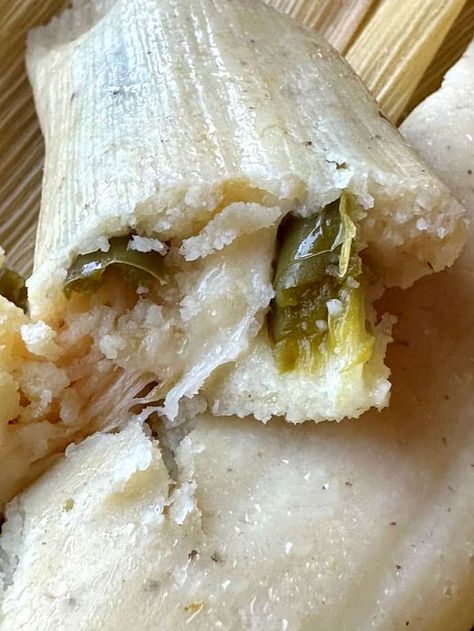 Cheese Tamales Recipe, Cottage Cooking, Authentic Tamales, Cheese Tamales, Homemade Tamales Recipe, Tamales Recipe Pork, Cuban Recipe, Mexico Recipes, Corn Tamales