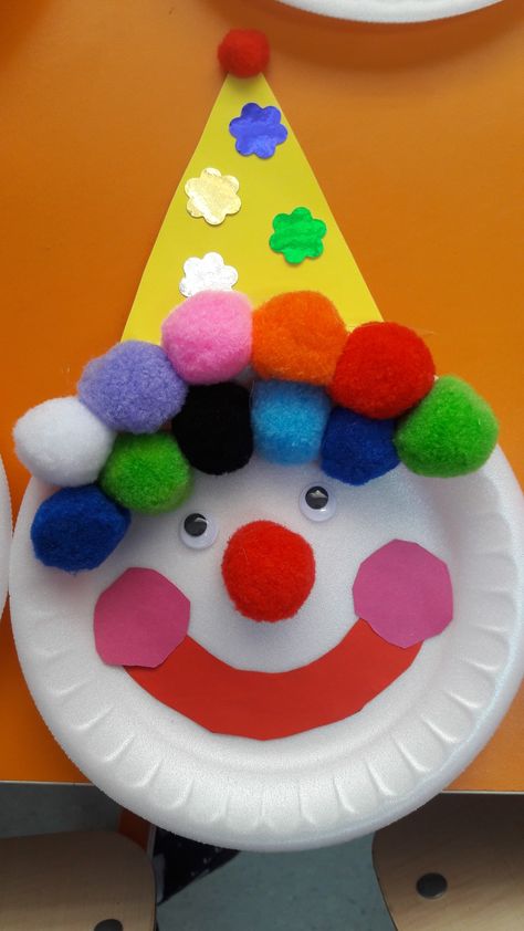 Clown Crafts Preschool, Circus Theme Crafts, Circus Crafts Preschool, Crafts For Teenagers, Pink Shoelaces, Clown Crafts, Fall Crafts For Toddlers, Circus Crafts, Kids Daycare