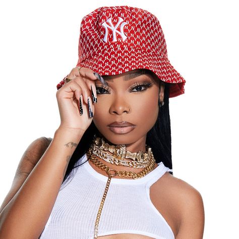 https://i.scdn.co/image/ab6761610000e5eb58ee09e879792d88fc37464c Lola Brooke Lola Brooke, Kash Doll, Senior Photos Boys, Trap Queen, Top Music, Trap Music, Asian Doll, Artist Aesthetic, Female Rappers