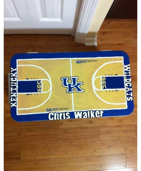 Basketball court top of cooler Nola Cooler, Cooler Connection, Basketball Painting, Formal Cooler Ideas, Fraternity Coolers, Ball Painting, Cooler Ideas, Frat Coolers, Hero Logo