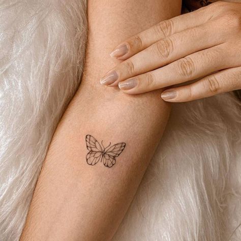 220+ Delicate Fine Line Tattoos Designs and Ideas (2022) - TattoosBoyGirl Fine Line Butterfly, Line Butterfly, Butterfly Tattoos On Arm, 40 Aesthetic, Tato Henna, Small Butterfly Tattoo, Butterfly Tattoos For Women, Petite Tattoos, Small Butterfly