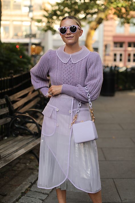 A lilac outfit for fall // Blair Eadie wearing head-to-toe lilac on Atlantic-Pacific Lilac Fashion, Zara Skirt, Atlantic Pacific, Winter Mode, Purple Outfits, Sheer Fashion, Fashion Sites, Looks Street Style, Winter Trends