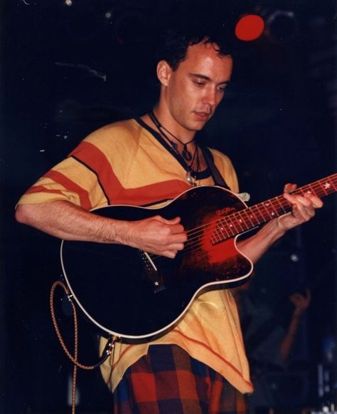 Retro Dave Matthews - the 90s Dave Mathews, Soul Friend, Dave Matthews Band, Dave Matthews, Music Centers, Duchess Catherine, Him Band, Great Bands, Bad Timing