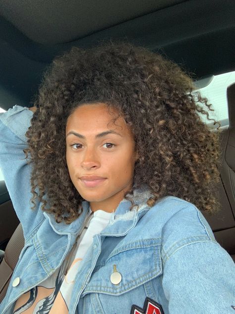 Big Hair Curls, Sydney Mclaughlin, Icy Girl, Sport Icon, Brown Girl, Big Hair, Curled Hairstyles, Hair Goals, Hair Inspo