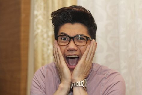 Vhong navaro!! Vhong Navarro, Billy Crawford, Vice Ganda, He Has A Girlfriend, Actor John, Minute To Win It, Last Man Standing, Twitter Handles, Female Friends