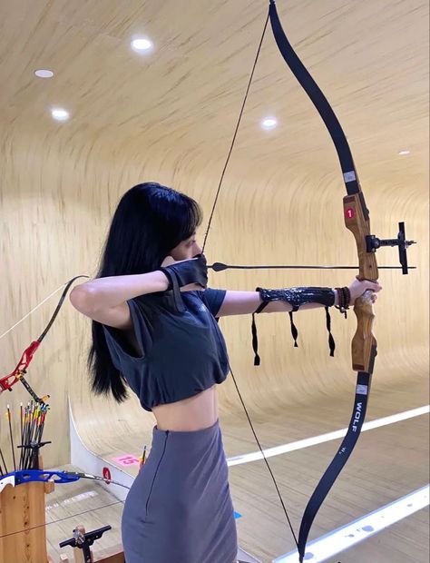 mulan aesthetic Self Defence Aesthetic, Archery Aesthetic, Archery Girl, Trending Aesthetic, Army Bts, Dark Feminine Aesthetic, Luxury Lifestyle Dreams, Future Lifestyle, Feminine Aesthetic