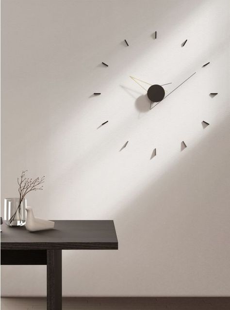 Korean Wall Clock, Home Clock Wall Decor, Modern Clock Wall, Aesthetic Wall Clock, Wall Clock Design Ideas, Clock Aesthetic, Wall Clock Decor Living Room, Minimal Sofa, Decorate Wall