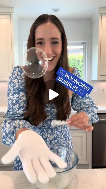 Kate Bast | The Bast Family on Instagram: "Need a fun and easy activity for summer break? Try this! 🫧 BOUNCING BUBBLES 🫧

How to make bouncing bubbles:

What you need:
- 4 tbsp water (preferably warm so sugar dissolves easily)
- 1 tbsp dish soap (I used Dawn brand)
- 2 tbsp granulated sugar 
- Winter glove 
- Bubble wand

Instructions: 
- Combine 4 tbsp of warm water with 1 tbsp of dish soap and stir.
- Then mix in 2 tbsp granulated sugar until it dissolves.
- Put on a winter glove to stop the bubbles popping.
- Use a bubble wand to blow the bubbles!

Enjoy!

#kidactivities #keepingkidsbusy #toddleractivities #toddleractivitiesathome #diyplay #parentsofinstagram" Sugar Bubbles How To Make, Bouncing Bubbles, Indoor Games For Toddlers, The Chordettes, Bubble Mixture, Bubble Activities, Bubble Mix, How To Make Bubbles, Keeping Kids Busy