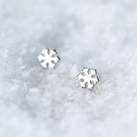 Sterling Silver Tiny Snowflake Stud Earrings. 7 Mm In Diameter. Tiny Snowflake, Snow Flakes, Snowflake Earrings, Women Diamond, Boutique Brands, 925 Jewelry, Earrings Color, Boutique Jewelry, Diamonds