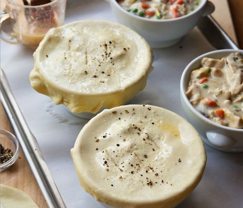 French Chicken Pot Pies Recipe Ina Garten Chicken, Pickled Beets Recipe, Recipe Casserole, French Chicken, Chicken Pot Pies, Savory Tarts, Casserole Chicken, Creamed Leeks, Ina Garten Recipes