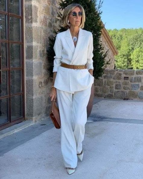 Susie Rejano, Susi Rejano, Stylish Outfits For Women Over 50, Stylish Summer Outfits, 60 Fashion, Tumblr Fashion, Business Outfit, 50 Fashion, Elegant Outfit