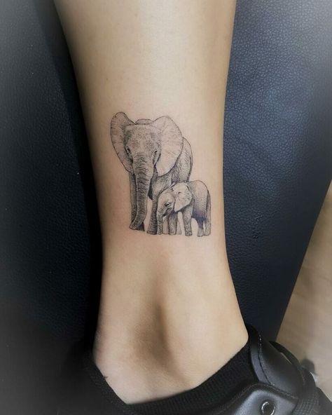 Elephant And Tiger Tattoo, Realistic Elephant Tattoo, Elephant Head Tattoo, Nature Lover Tattoo, Elephant Family Tattoo, Baby Elephant Tattoo, Mandala Elephant Tattoo, Cute Elephant Tattoo, Family Tattoo Ideas