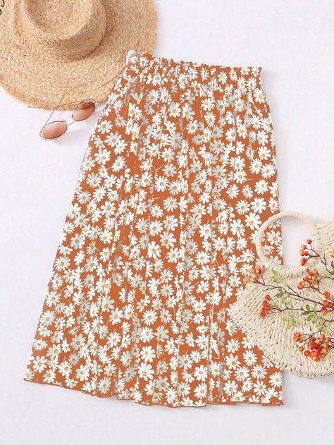 SHEIN LUNE Plus Size Floral Print A-Line Mid-Length SkirtI discovered amazing products on SHEIN.com, come check them out! Vacation Skirts, Closet Wishlist, Boho Fabric, Mid Length Skirts, Fabric Floral, Women Essentials, Plus Size Skirts, Inspiration Mode, Ditsy Floral