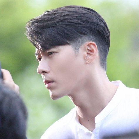 Korean Haircut Men, Asian Men Short Hairstyle, Asian Man Haircut, Korean Men Hairstyle, Mens Haircuts Short Hair, Korean Haircut, Gents Hair Style, Men Haircut Curly Hair, Hair Barber