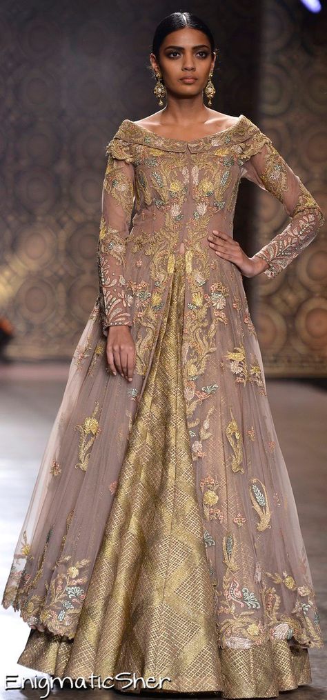 Rimple And Harpreet Narula - Beige And Gold Off-Shoulder Gota Work Jacket And Lehenga Off Shoulder Anarkali, Indian Wedding Outfits Bridal Lehenga, Anarkali Jacket, Anarkali Bridal, Rimple And Harpreet Narula, Orang India, Beautiful Bridal Dresses, Latest Designer Dresses, Bollywood Dress