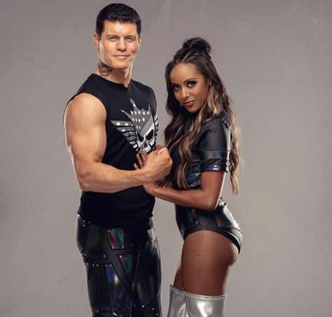 Brandi Rhodes, Frankie Sandford, Wwe Couples, Cody Rhodes, Aj Styles, Total Divas, Wwe Wrestlers, Professional Wrestling, Pro Wrestling