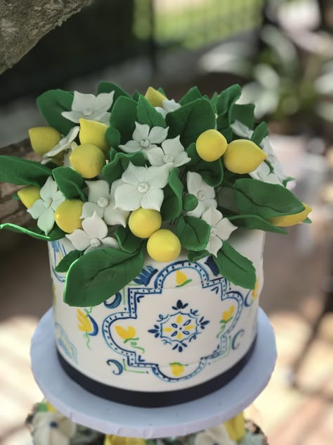 Amalfi coast party, lemon Amalfi Coast Theme Party Cake, Amalfi Coast Birthday Cake, Amalfi Coast Theme Cake, Amalfi Inspired Decor, Amalfi Coast Cake, Amalfi Cake, Italy Theme Party, Amalfi Coast Party, Amalfi Coast Theme Party