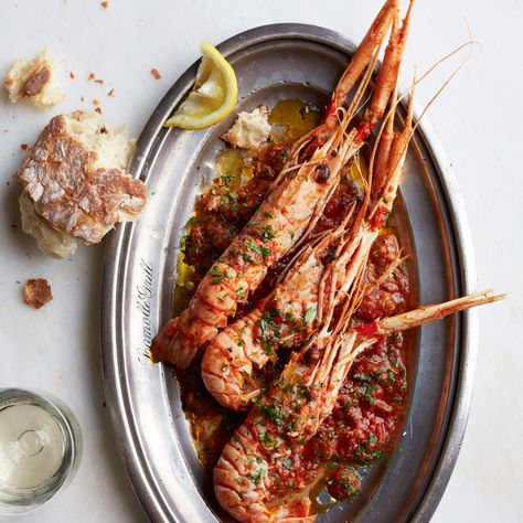 Langoustines alla Busara - he real magic of the dish is the superflavorful… Butter Poached Lobster, Poached Lobster, Italian Seafood Recipes, Grilled Oysters, Steamed Mussels, Best Seafood Recipes, Herb Salad, Fennel Salad, Healthy Fish