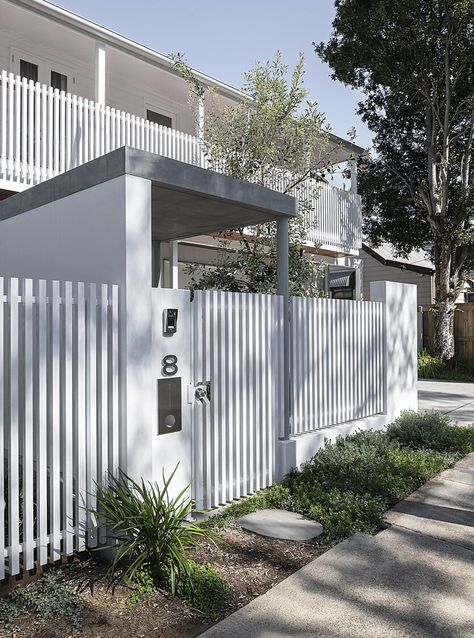 WALTON | Big House Little House - residential building design brisbane Entry Statement, Modern Queenslander, Hamptons House Exterior, Fence Design Ideas, Queenslander House, Side Gate, Fence Designs, House Fence Design, Front Fence