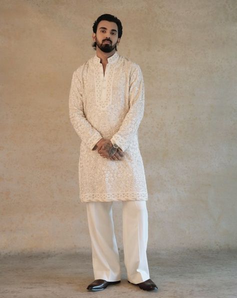 Men Kurta Outfit, Sufi Night Outfit For Men, Navratri Outfits For Men, Kurta Outfits For Men, Black Sherwani Groom, Kurta Payjama For Men, Kurta Pajama Men Wedding, Mens Wedding Wear Indian, Pathani For Men