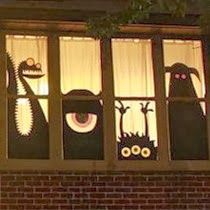 Strašidelný Halloween, Diy Halloween Dekoration, Halloween Window Decorations, Hantverk Diy, Easy Diy Halloween Decorations, Hallowen Ideas, Casa Halloween, Diy Halloween Decor, Window Decorations