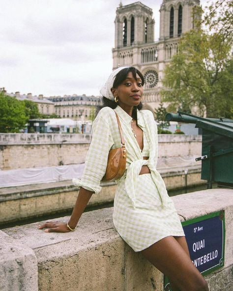 These 6 Summer Microtrends Are About to Hit the Big Time | Who What Wear UK French Summer Outfits, Paris Summer Outfits, Girl Spring Outfits, Plus Size Spring Outfits, Paris Fits, French Capsule Wardrobe, Girls Spring Outfits, Outfit Ideas Trendy, French Summer