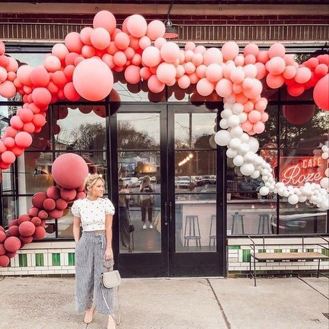 Hunter Premo, Balloon Wreath, Balloon Prices, Rainy Saturday, Jumbo Balloons, Entertainer Of The Year, Balloon Installation, Personalized Balloons, Event Planning Business