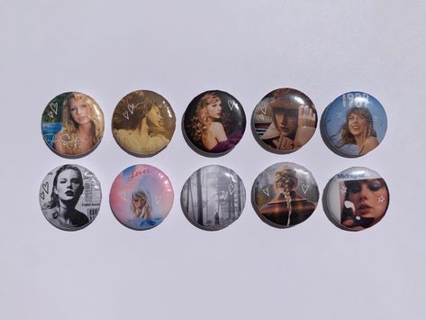 6 Month Anniversary, Taylor Swift Merchandise, Taylor Swift Cute, Taylor Swift Album, Birthday Treats, Taylor Swift Pictures, Button Design, Button Pins, Taylor Alison Swift