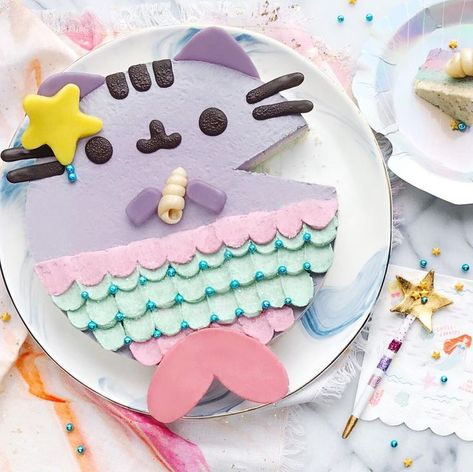 pusheen birthday cake idea!! And this would be perfect for mermay 😂 Birthday Cake Vanilla, Pusheen Birthday, Birthday Cake For Cat, Pusheen The Cat, Dad Birthday Cakes, Novelty Birthday Cakes, Cream Cheesecake, Cake Vanilla, Relaxing Weekend