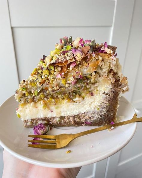 Baklava Wedding, Baklava Cheesecake Recipe, Coquette Party, Baklava Cheesecake, Eid Cake, Baklava Recipe, Birthday Aesthetic, God Loves Us, Baking Inspiration