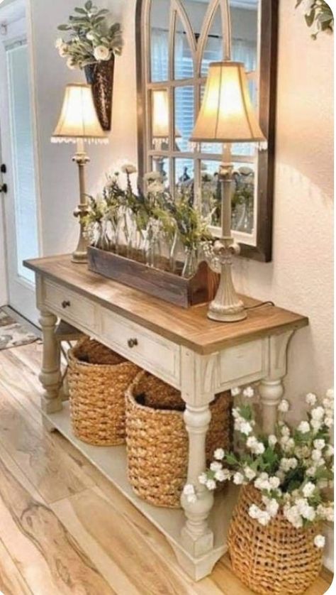 Country Cottage Entryway Ideas, Country Farmhouse Decor Living Room, Cottage Entryway, Diy Farmhouse Ideas, Rustic Console Tables, Living Room Designs Small Spaces, Rustic Farmhouse Kitchen, Kitchen Table Decor, Modern Farmhouse Living Room