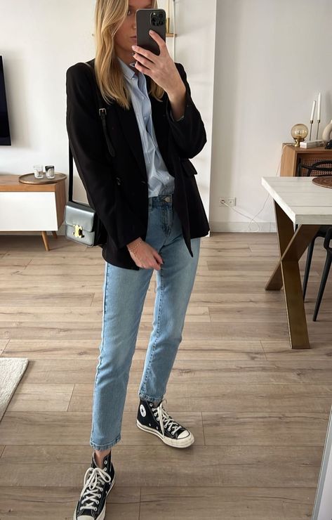 Daytime Outfits, Converse Outfits, Black Converse, Closet Goals, Outfits With Converse, Fall Style, Business Attire, Style Guide, Fashion Outfit