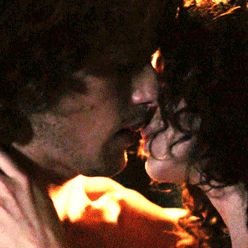 Jamie And Claire Kiss, Outlander Series Sam Heughan, Outlander Wedding, Gabaldon Outlander, Outlander Novel, Outlander Characters, James Fraser Outlander, Jaime Fraser, Jamie Fraser Sam Heughan