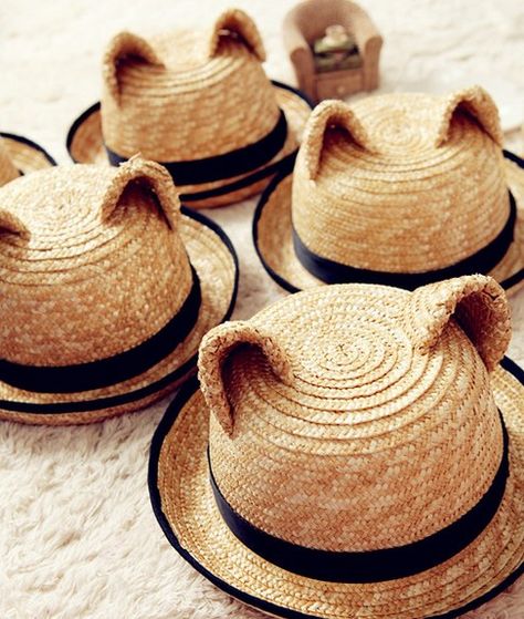 Gorro con orejas de gato Hats With Ears, Topi Baret, Cute Cat Ears, Anting Manik, Cat Ears Hat, Mode Kawaii, غرفة ملابس, Straw Hats, Ear Hats