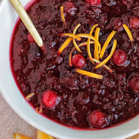 Make Ahead Cranberry Sauce (3 Ingredients) Make Ahead Cranberry Sauce, Cranberry Sauce Orange Juice, Thanksgiving Cranberry Sauce, Homemade Cranberry Sauce Recipe, Thanksgiving Cranberry, Cranberry Sauce Thanksgiving, Easy Cranberry Sauce, Cranberry Thanksgiving, Cranberry Orange Sauce